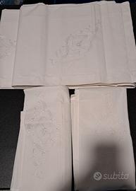 Lenzuolo matrim.solo sopra in Uso Lino 019ricamato