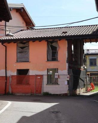 Immobile in asta di 460 m² con più di 5 locali e b