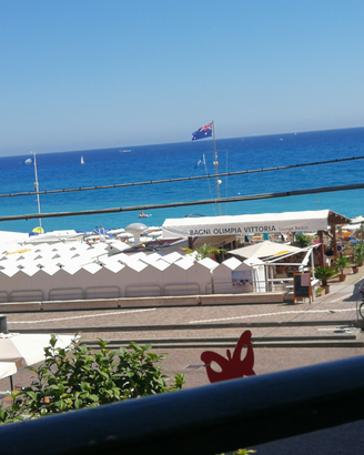 Appartamento fronte mare Celle Ligure