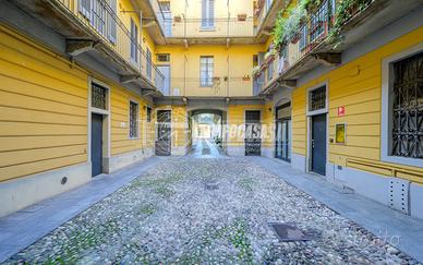 Appartamento a Milano Corso San Gottardo 3 locali