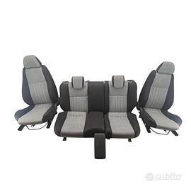 Tappezzeria Alfa Romeo 147 1.6 Benzina del 2007 5p