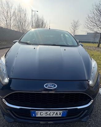 Ford Fiesta 1.4 5 porte Bz.- GPL Black & White Edi