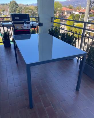 Tavolo da giardino in vetro temperato