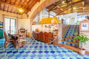 Villa di 450 m² con più di 5 locali e box auto dop