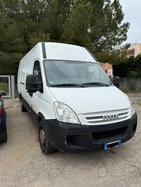 Iveco Daily 35s12
