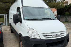 Iveco Daily 35s12