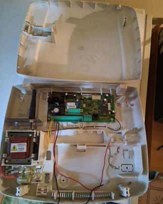 Centrale allarme tecnoalarm tp 4-20 gsm