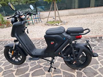 scooter elettrico NIU