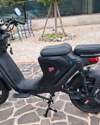 scooter elettrico NIU