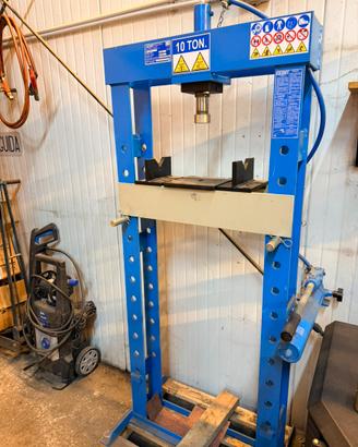 Pressa idraulica da officina 10 TON OMCN
