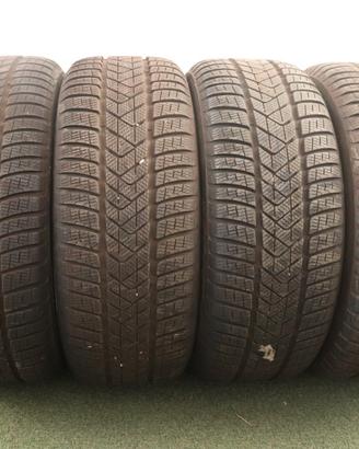 Gomme Pirelli Sottozero 3 245 45 18 inverno
