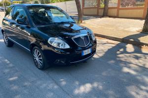 Lancia Ypsilon 1.3 MJT 90 CV Oro