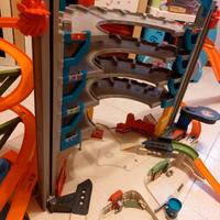 Super Mega Garage Hot Wheels pista macchinine
