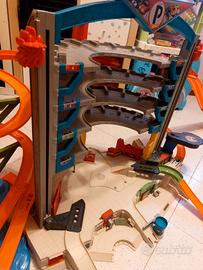 Super Mega Garage Hot Wheels pista macchinine