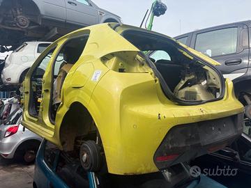 RICAMBI PEUGEOT 208 ANNO:2022