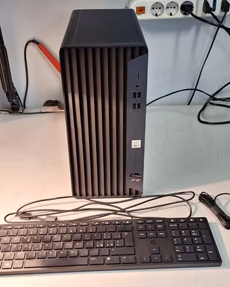HP ProDesk 400 G7 MT - Intel i7-10700 - 16GB RAM