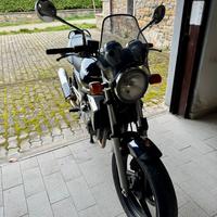 Moto Kawasaki ER-5