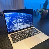 MacBook Air 13,6” -M2-16GB di RAM -SSD 1Tera