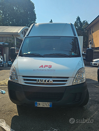 AUOCARRO FURGONE