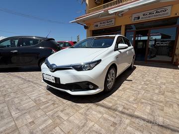 Toyota Auris 1.8 Hybrid Business