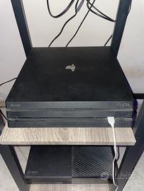 Ps4 pro +4giochi