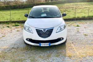 lancia ypsilon cambio automatico KILOMETR 28 MILA