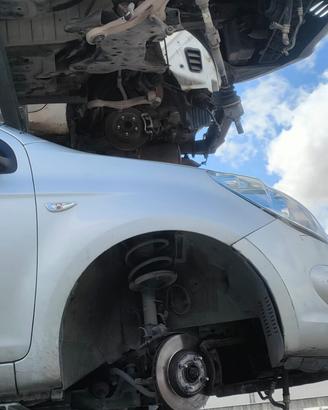 HYUNDAI I20 2009 PARAFANGO ANTERIORE SX/DX