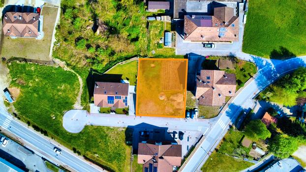 Terreno edificabile con vincolo di residenza ordin