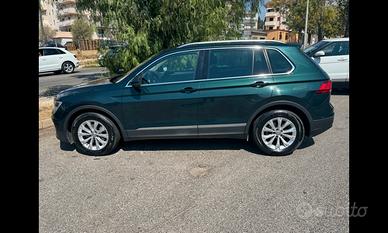 Volkswagen Tiguan 20 TDI DSG BUSINESS