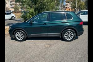 Volkswagen Tiguan 20 TDI DSG BUSINESS