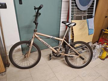 BMX praticamente NUOVA
