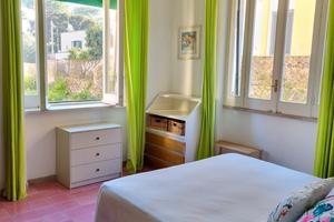 Ischia porto centro LIBERO OTTOBRE