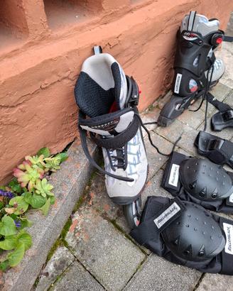  pattini a rotelle Rollerblade