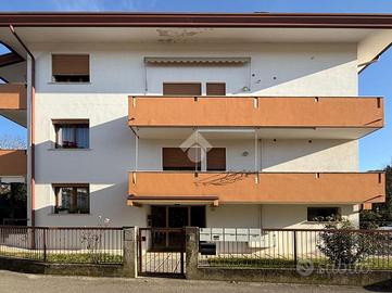 4 LOCALI A CARBONERA