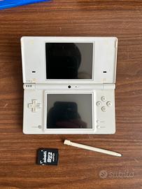 Nintendo dsi con tutti i giochi + pennino