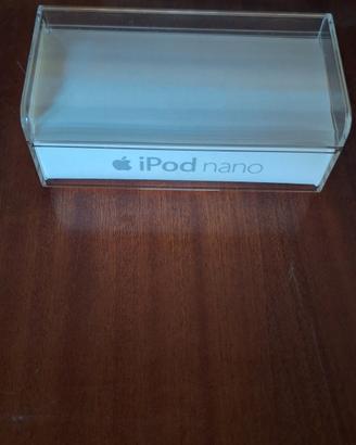 custodia iPod nano con adesivi