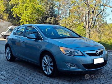 Opel Astra 1.4 Turbo 5 porte Cosmo