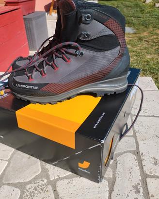 Scarpone La Sportiva