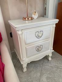 comodino shabby chic