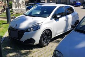 Peugeot 208 1.2 del 2016