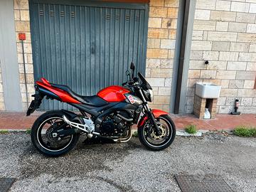 Gsr 600 Suzuki depo a2