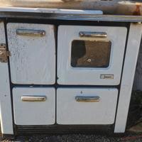 stufa a legna con cucina, marca Zoppas