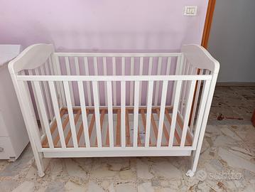fasciatoio e lettino bambini 