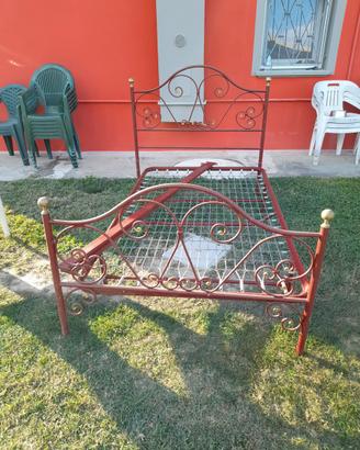 Struttura letto una piazza e mezzo