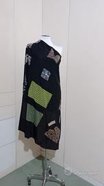 Pannello in pura seta nera con applicazioni