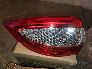 stop posteriore ford mondeo
