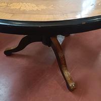 Tavolo rotondo antico metà 800 in noce intarsiato 