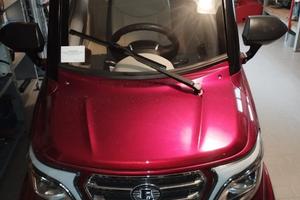 Scooter/macchina elettrica per disabili