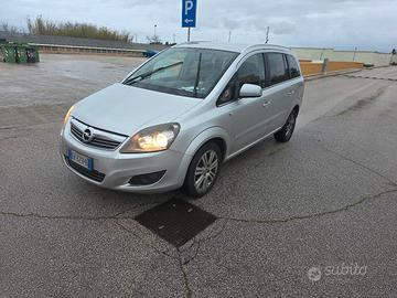 zafira 7 posti,metano,Gancio traino 