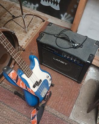 Basso elettrico + amplificatore Laney